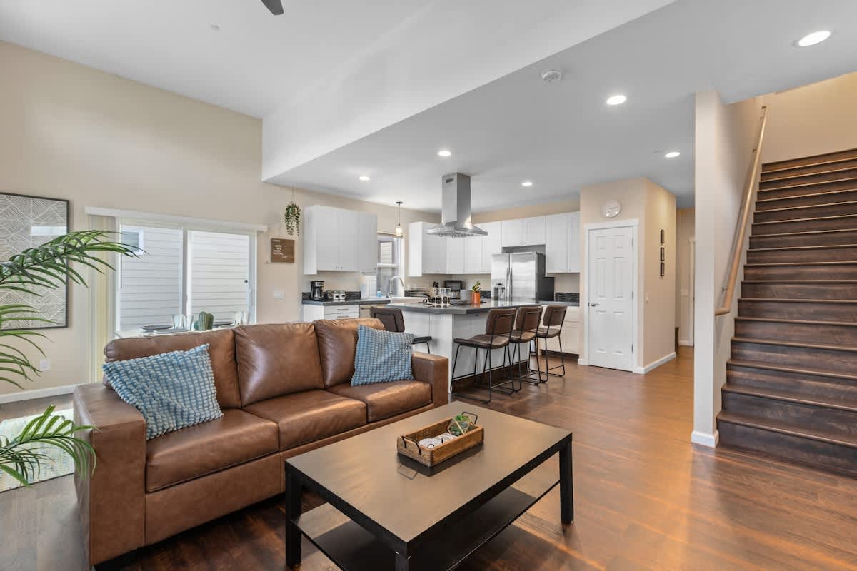 Beautiful & Modern Foco Home Just N of Old Town