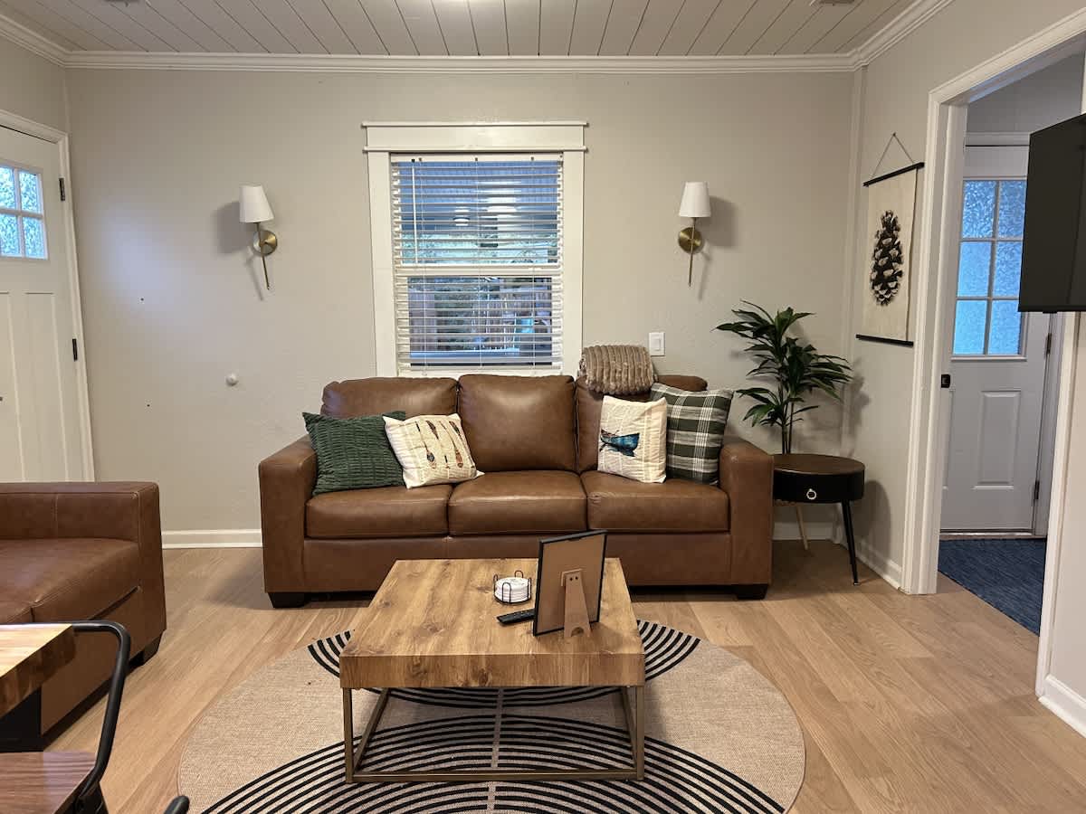 Loveland’s Lakeside Lodge | Dogs Welcome