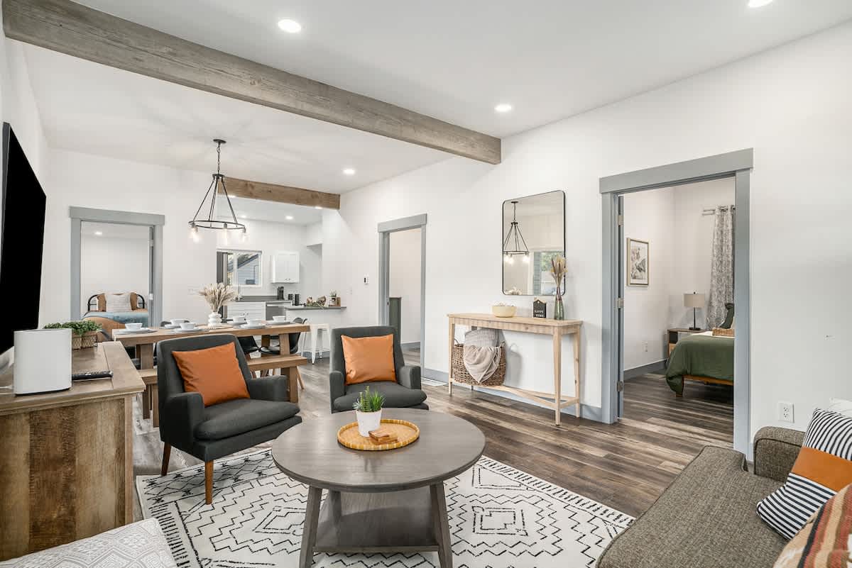 Boho Bungalow | Dog Friendly | Near Downtown