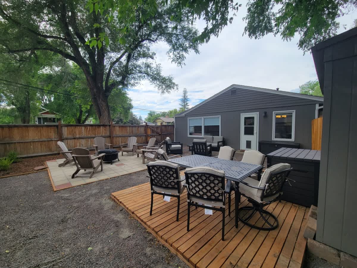 Patio Paradise Near Old Town & CSU | Dogs Welcome