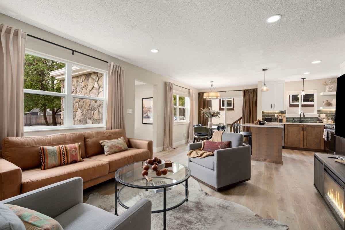 Executive Excellence Near CSU | Top Level Duplex